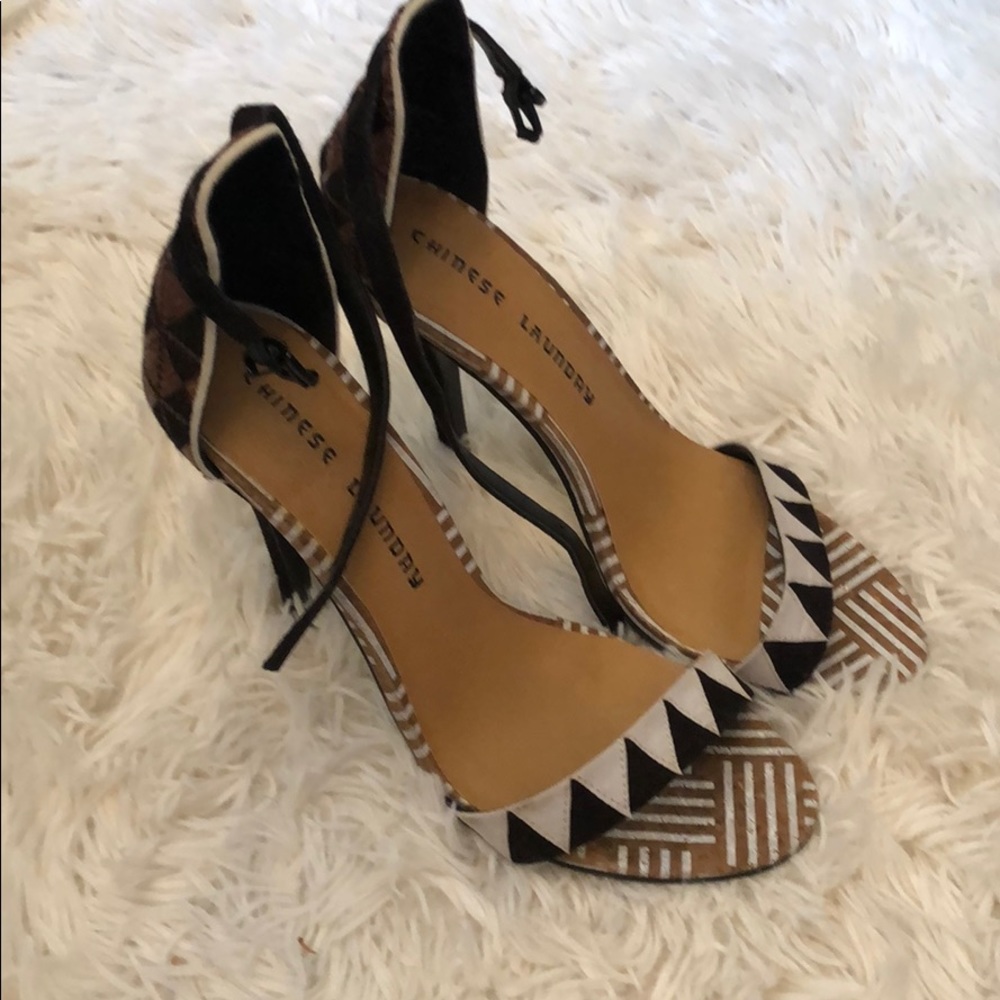 Chinese laundry tribal print heels size 7.5